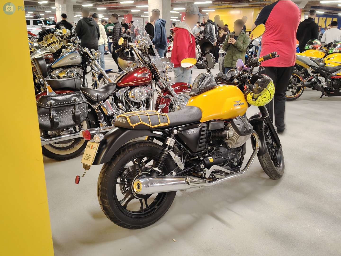 2230, Moto Guzzi V7 