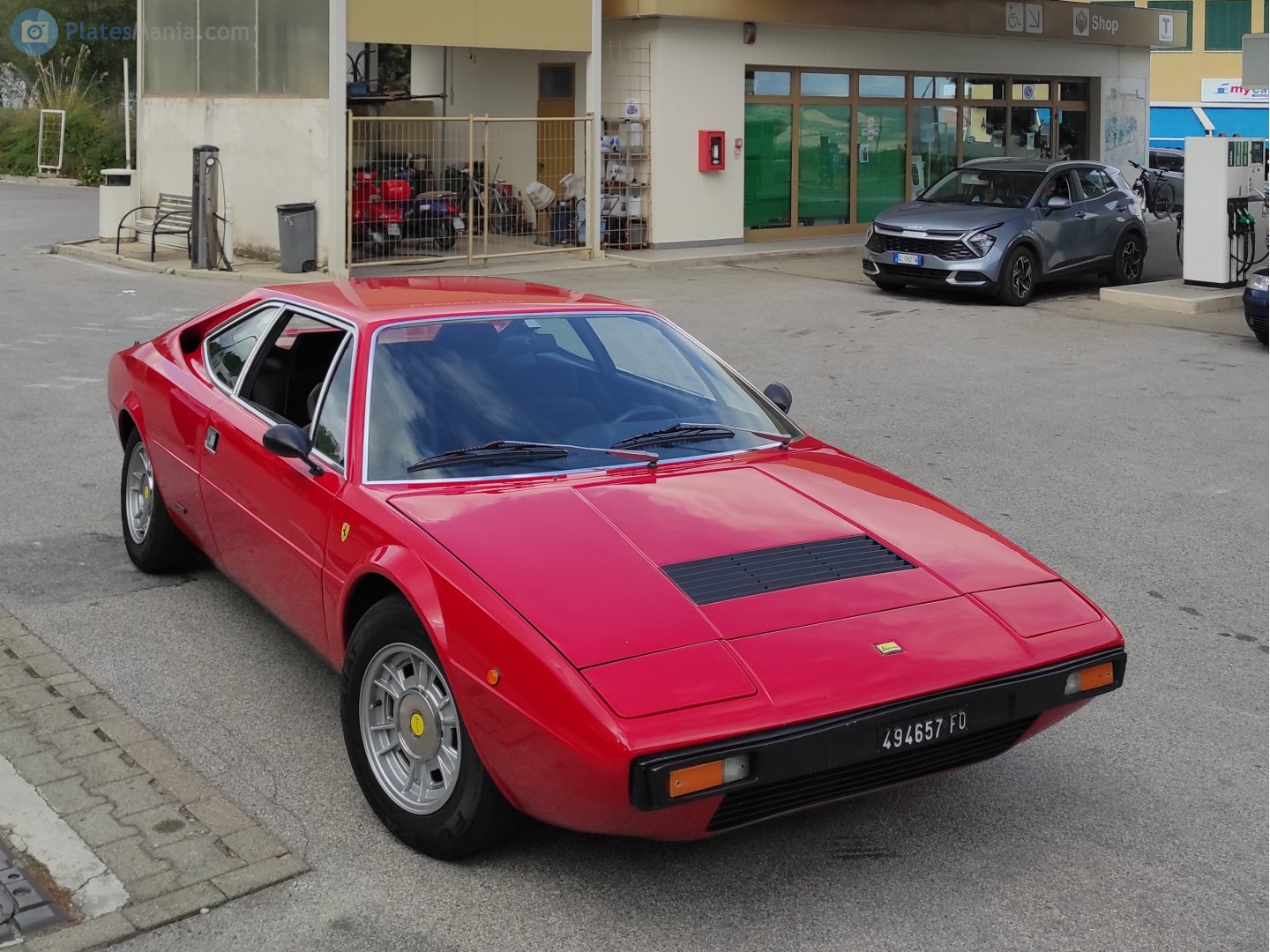 FO 494657, Ferrari 208/308 GT4 