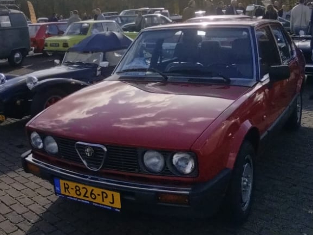 R-826-PJ, Alfa Romeo Alfetta 1st gen Berlina (116), 1972–1984