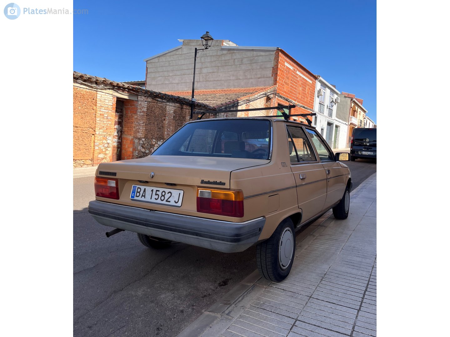 BA 1582 J, Renault 9 1st gen (L42), 1981–1989