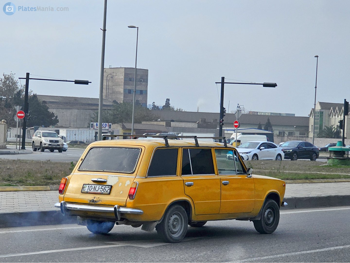 10 NJ 562, Lada (VAZ) 2102 Жигули (1200 / 1300 / 1500 / Kombi), 1971–1986