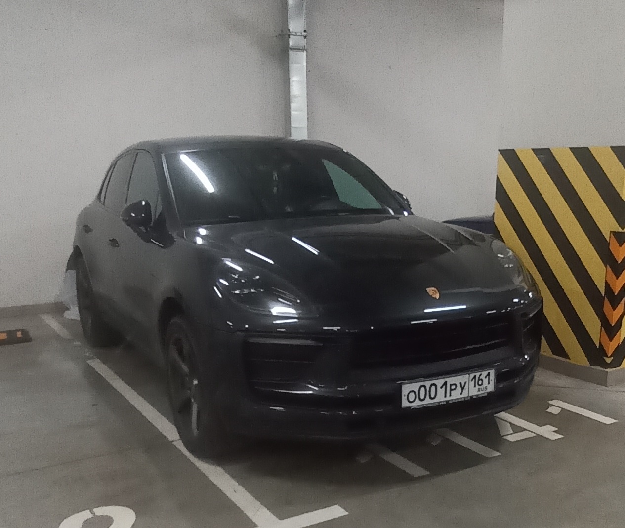 о 001 ру 161, Porsche Macan 