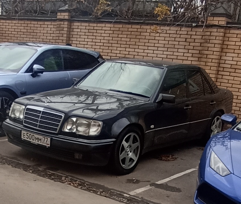 е 500 мм 77, Mercedes-Benz E-Klasse 1st gen Sedan (W124), 1984­–1995
