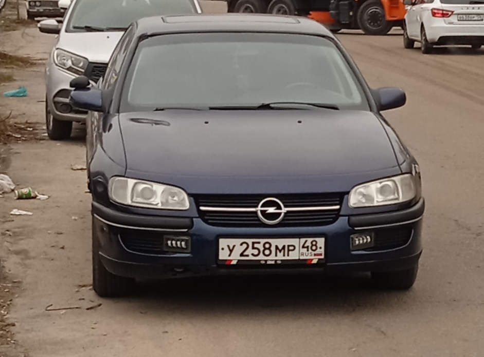 у 258 мр 48, Opel Omega 