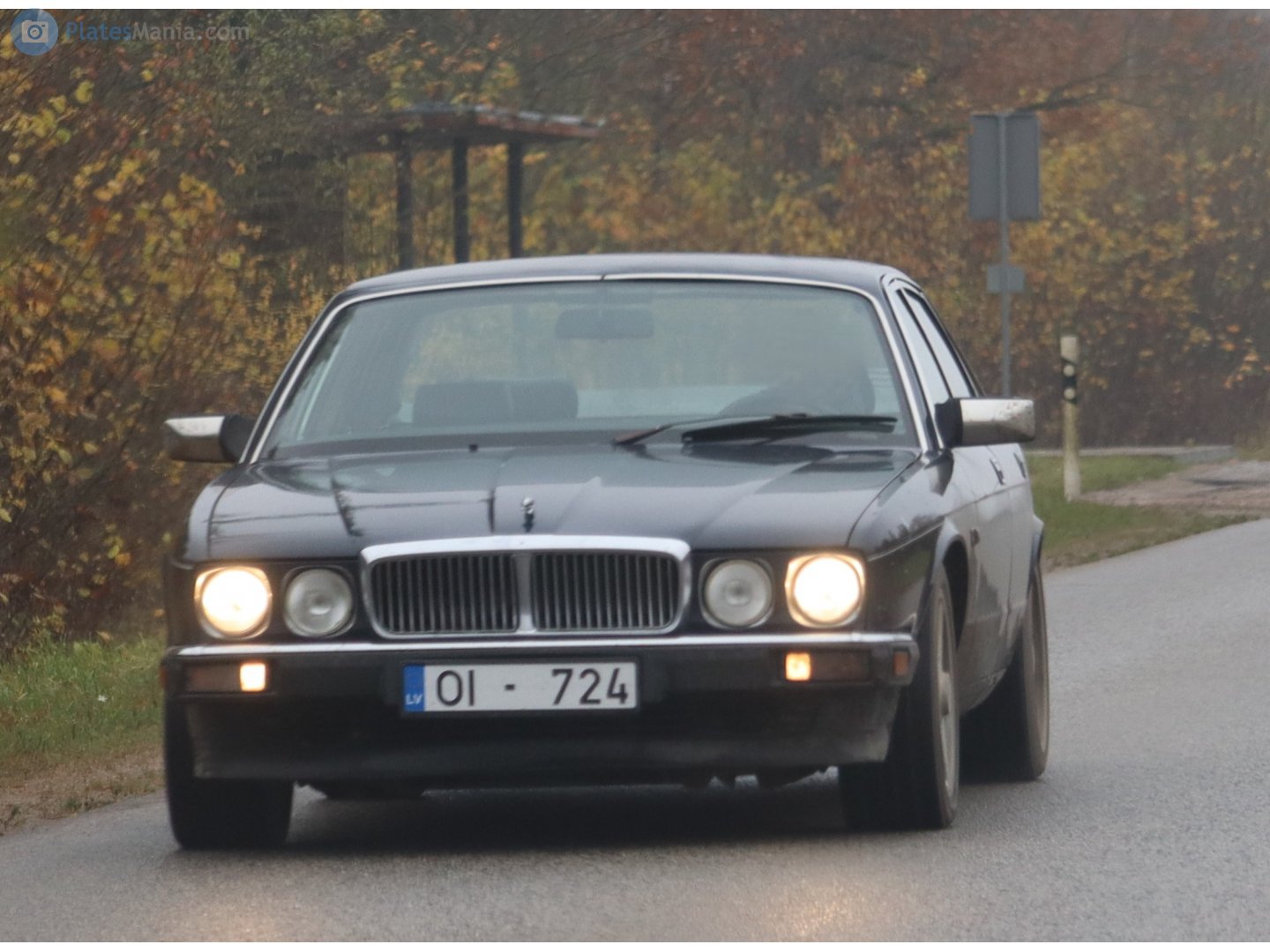 OI-724, Jaguar XJ 