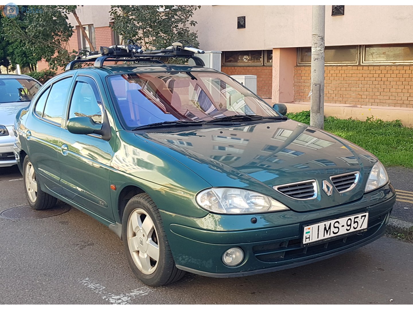 IMS-957, Renault Mégane 1st gen Classic Sedan (L64), facelift, 1999–2003 (–2010 for LATAM-market)