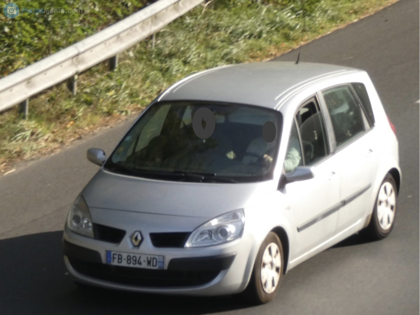 FB-894-WD, Renault Scénic 2nd gen (J84), 2003–2009