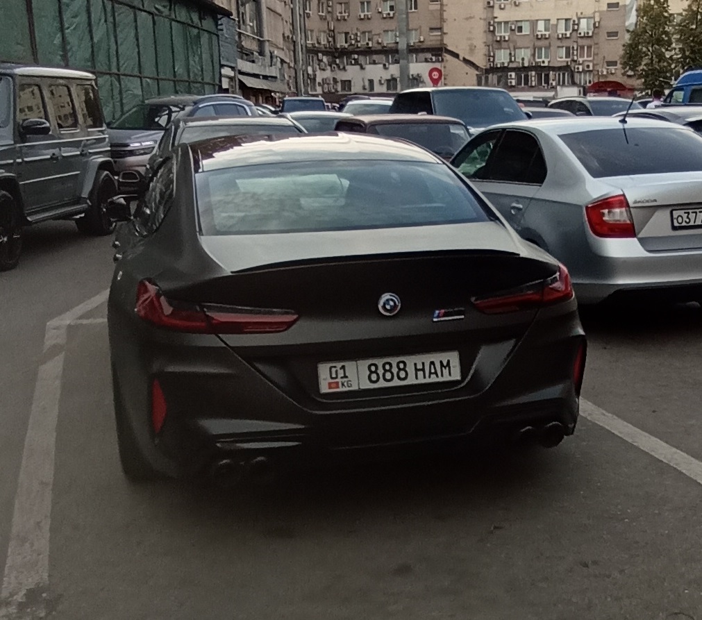 01 888 HAM, BMW 6 Series 