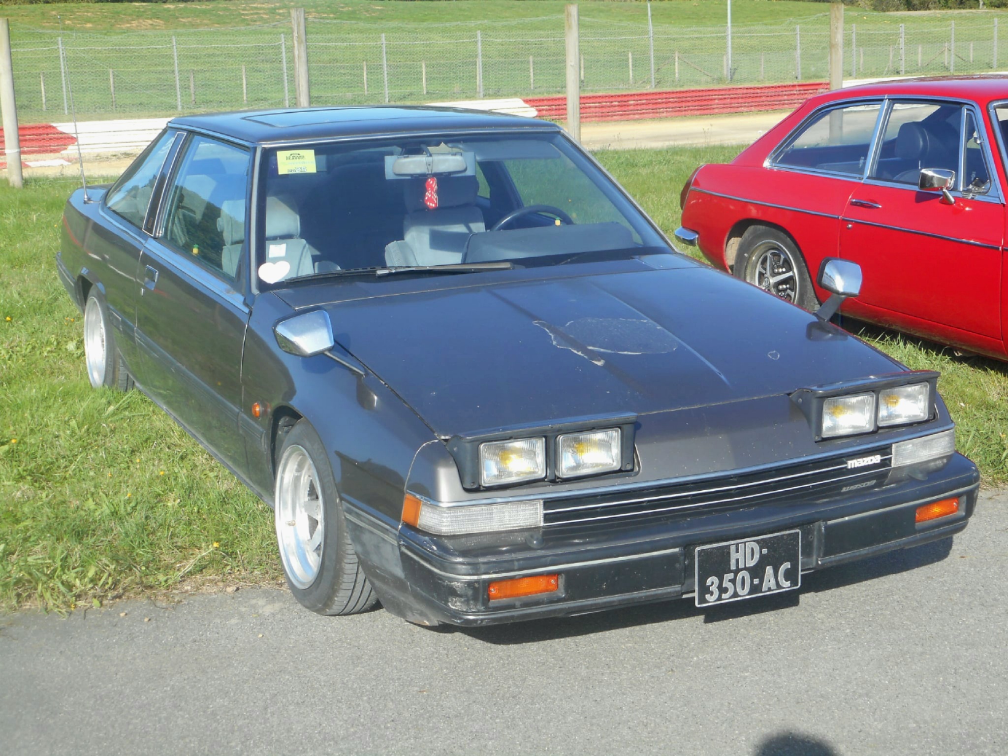 HD-350-AC, Mazda 929 