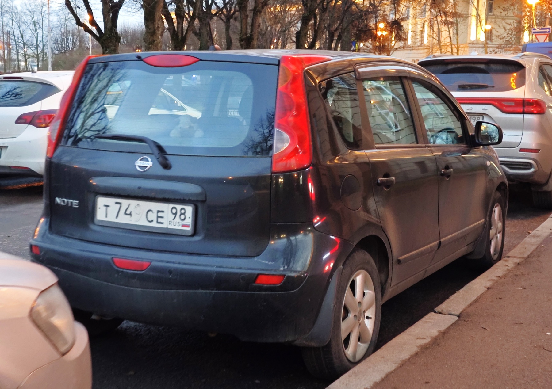 т 749 се 98, Nissan Note 1st gen (E11), 2005–2013