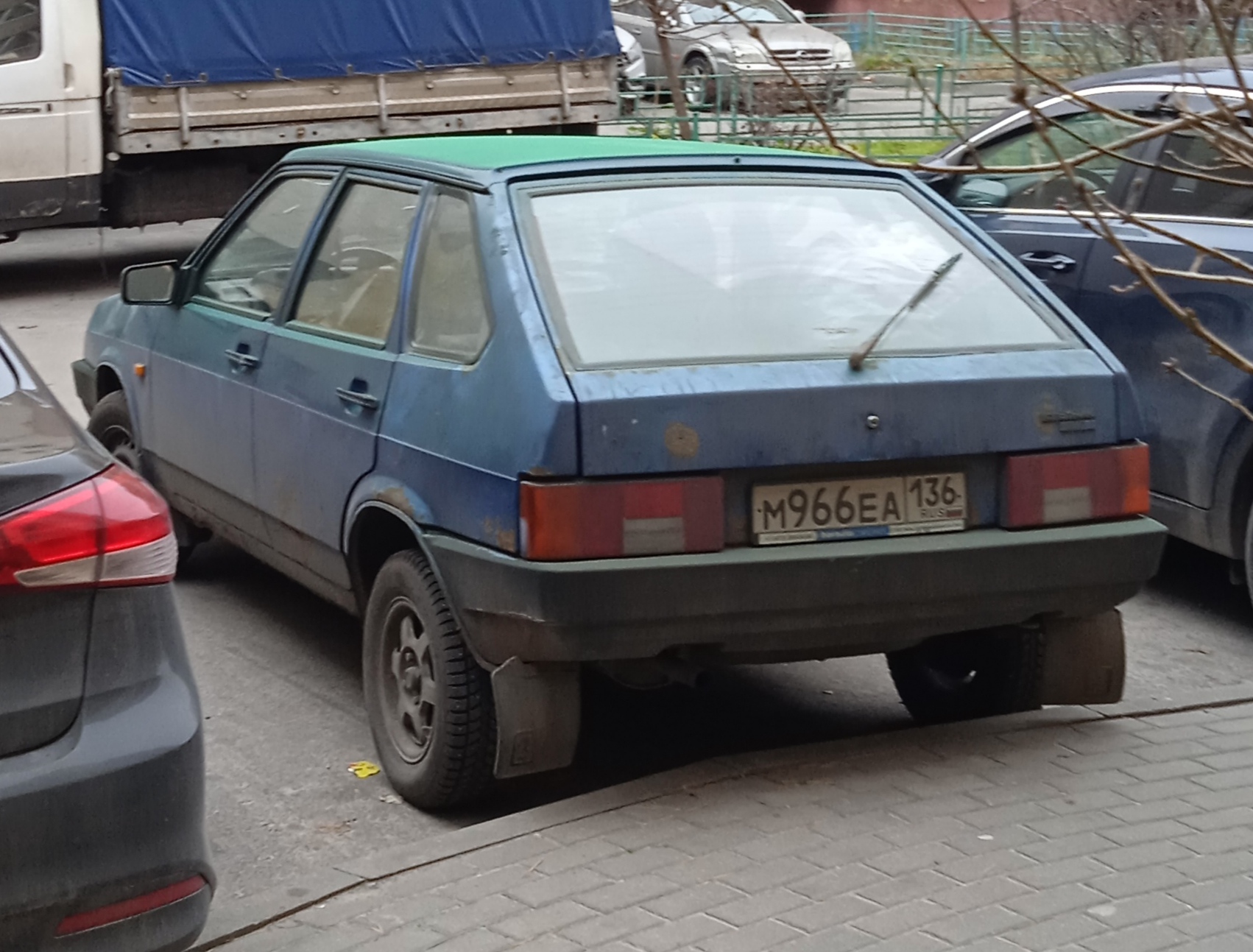 м 966 еа 136, Lada (VAZ) 2109 