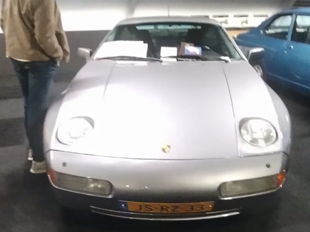 JS-RZ-33, Porsche 928 1st gen (942), 1977–1986