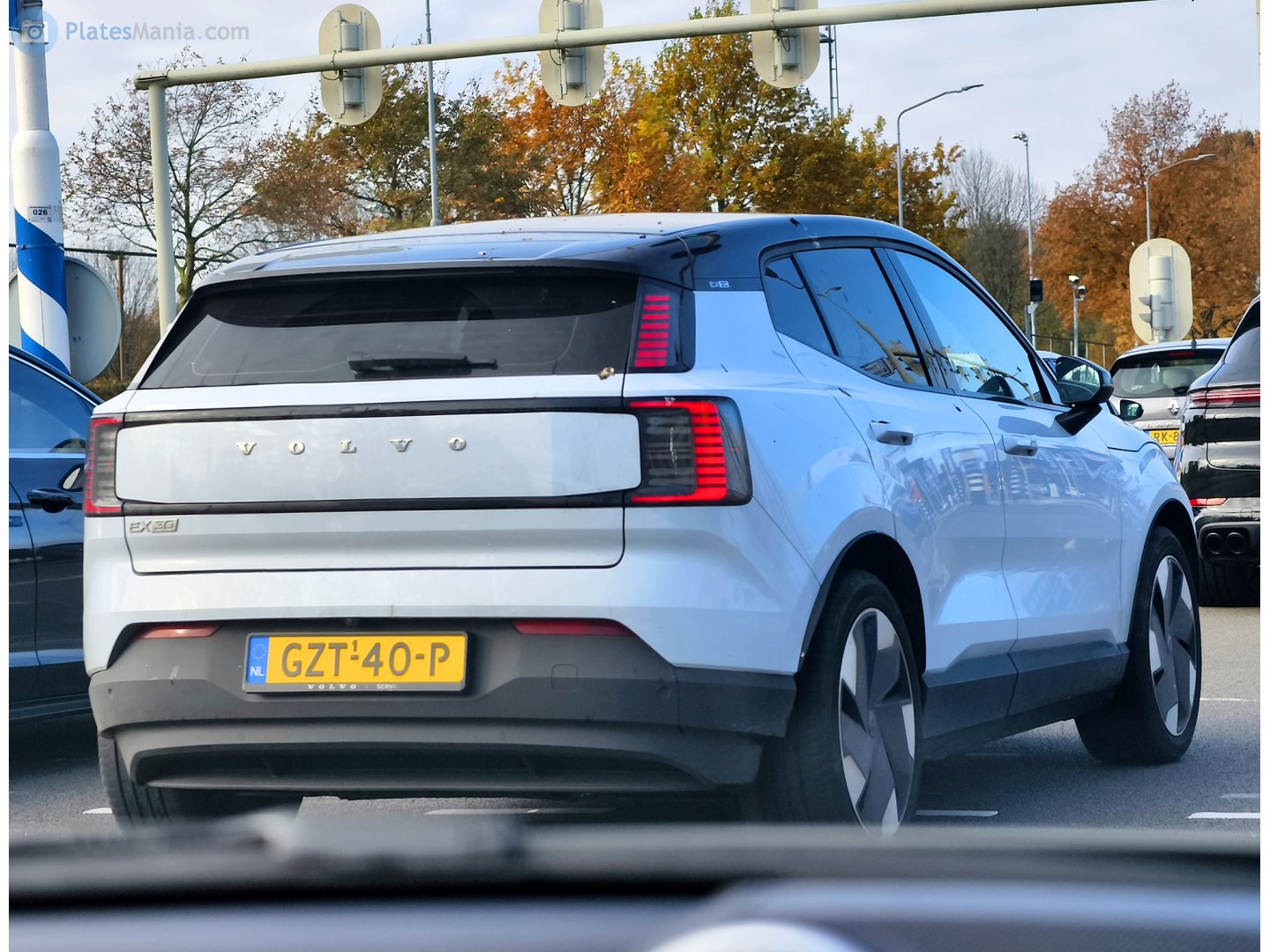 GZT-40-P, Volvo EX30 1st gen (SEA2), 2023–