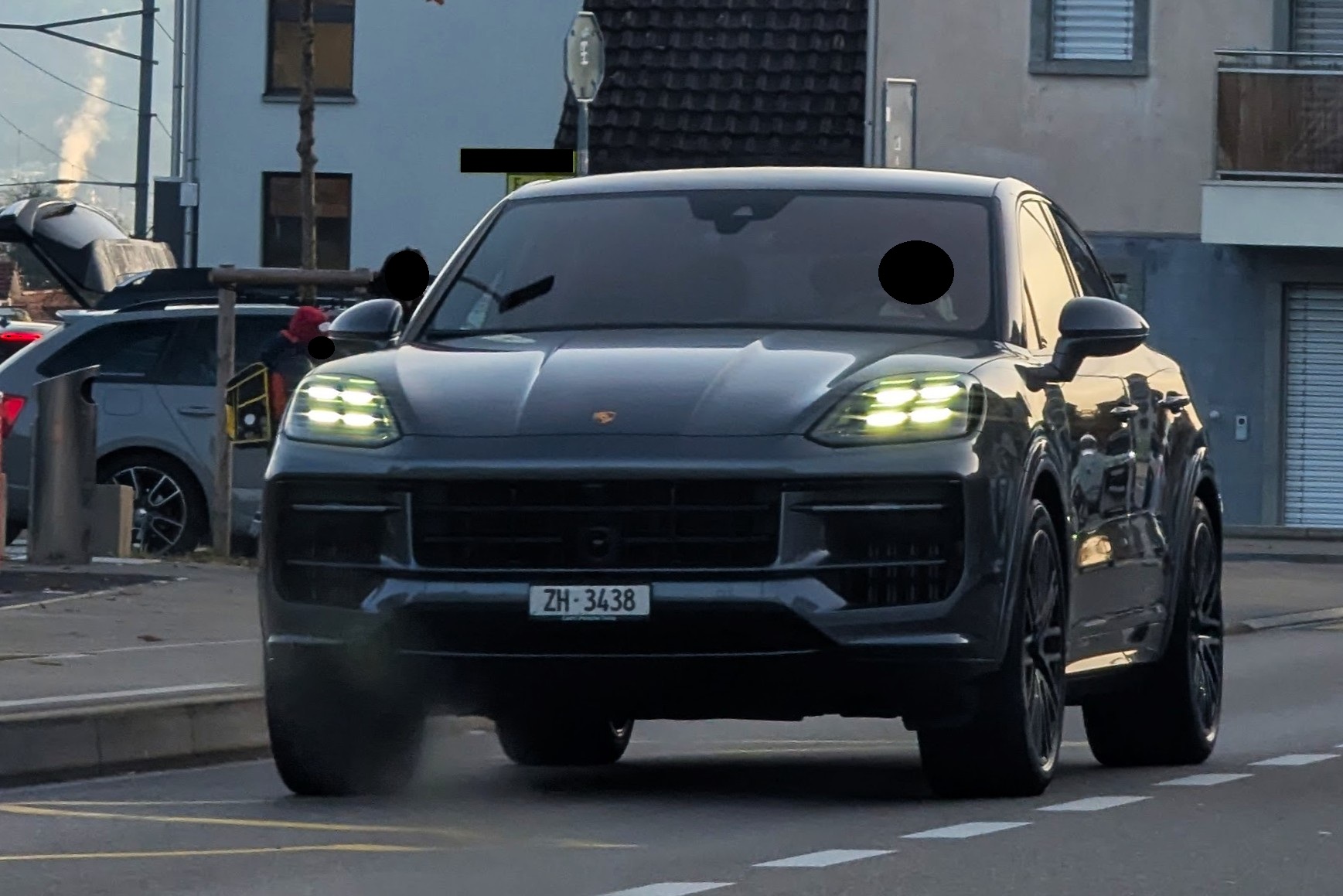 ZH 3438, Porsche Cayenne 3rd gen Coupé (PO536; 9Y3), facelift, 2023–