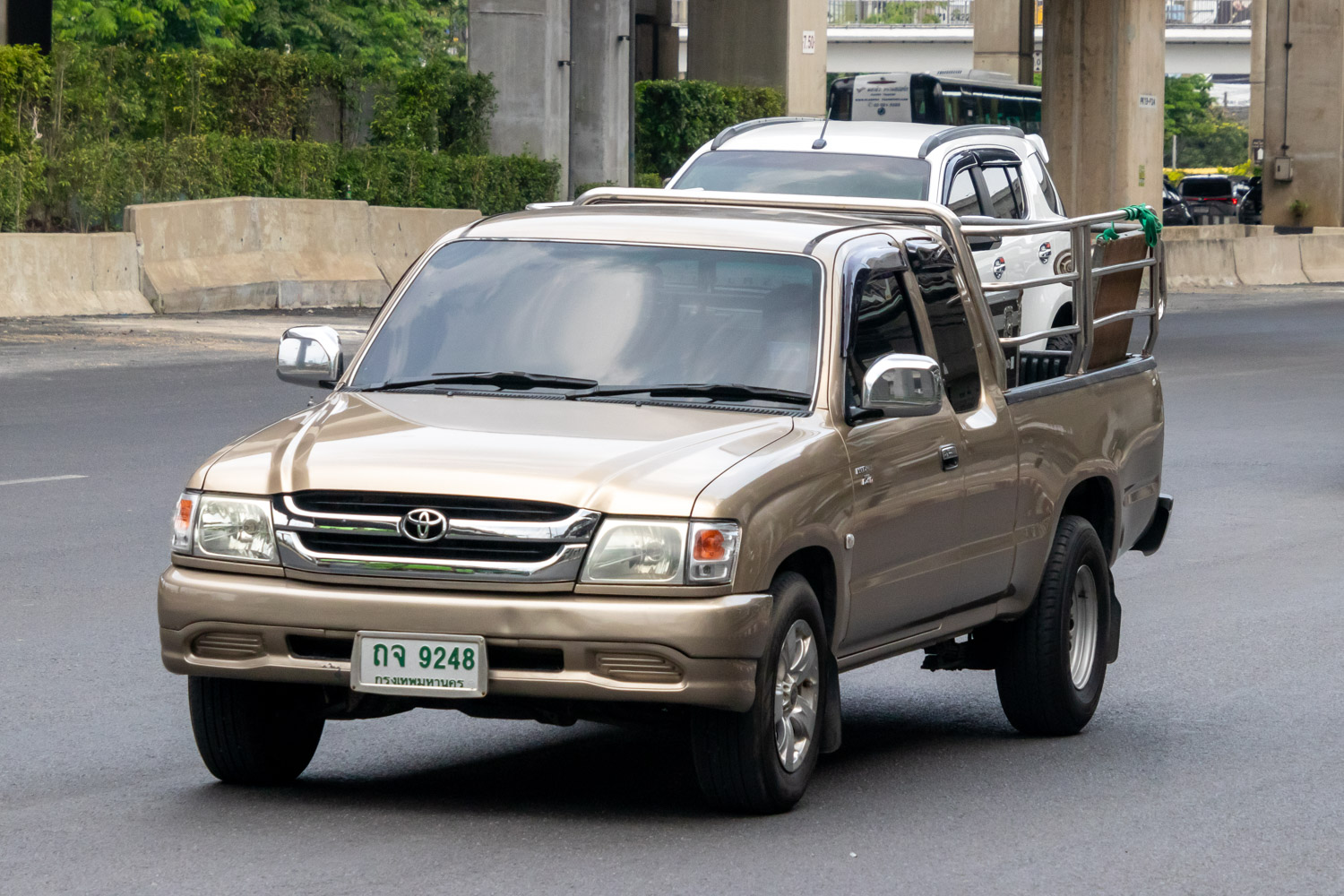 ถจ 9248, Toyota Hilux 6th gen (N140/N150/N160/N170), 1997–2005