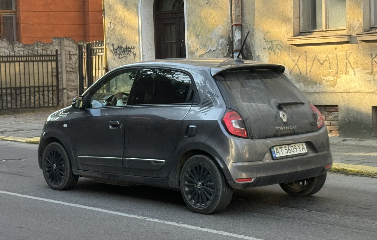 AT 5609 YA, Renault Twingo 3rd gen (B07), 2014–2023