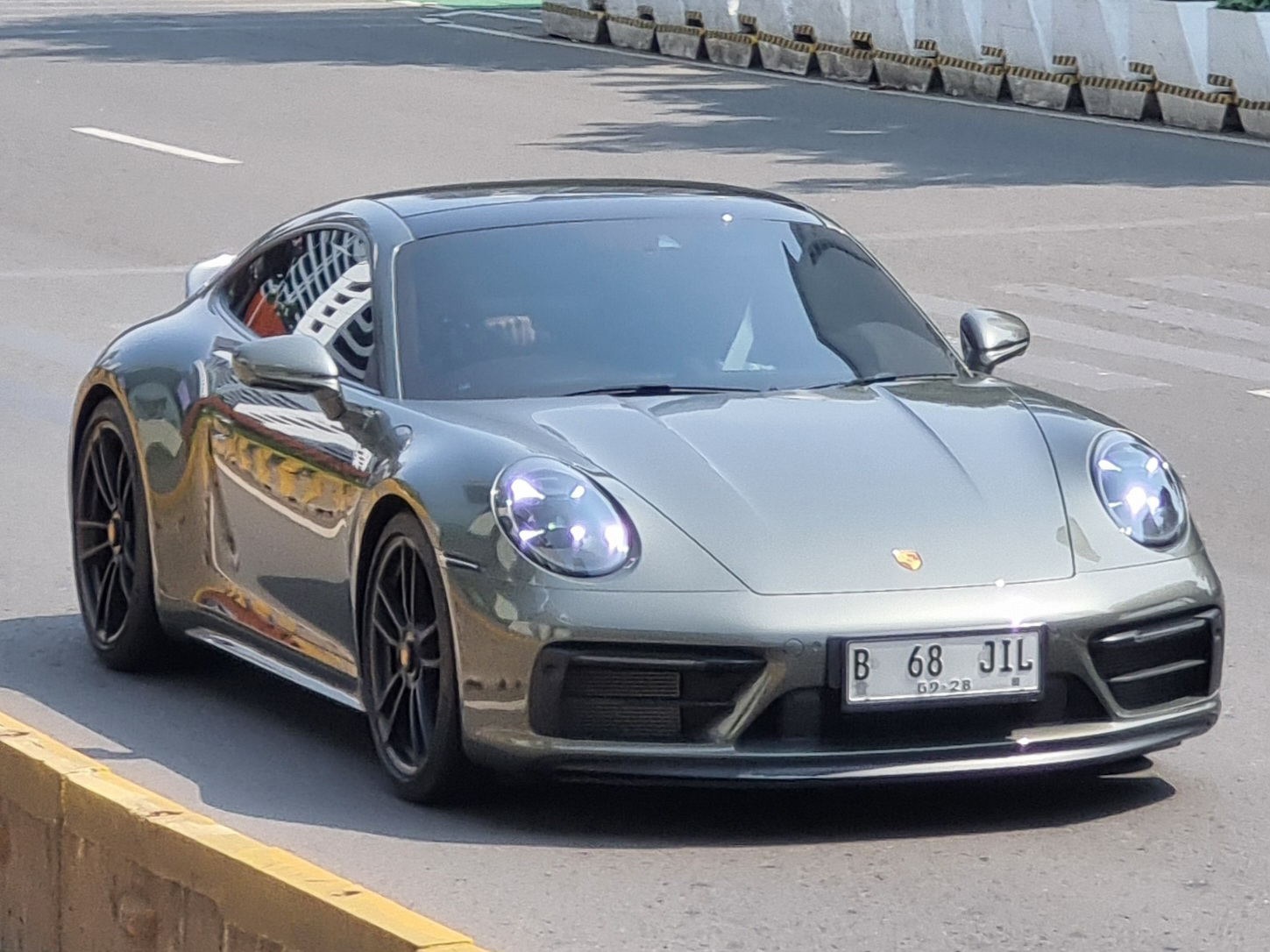 B 68 JIL, Porsche 911 8th gen Coupé (992.1), 2019–2025