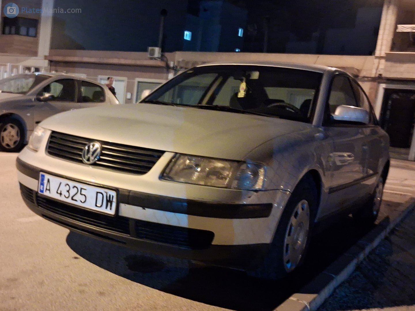 A 4325 DW, Volkswagen Passat 5th gen Sedan (B5; 3B), 1996–2000