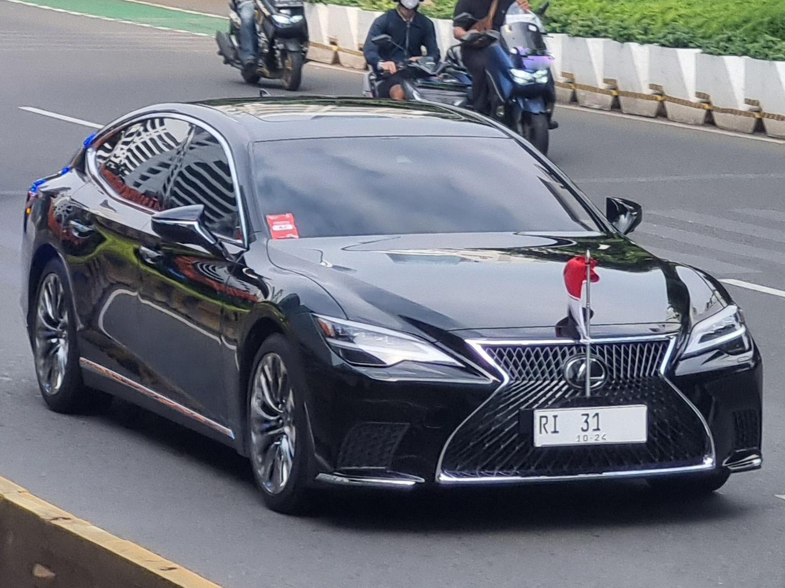 RI 31, Lexus LS 5th gen (XF50), 2017–