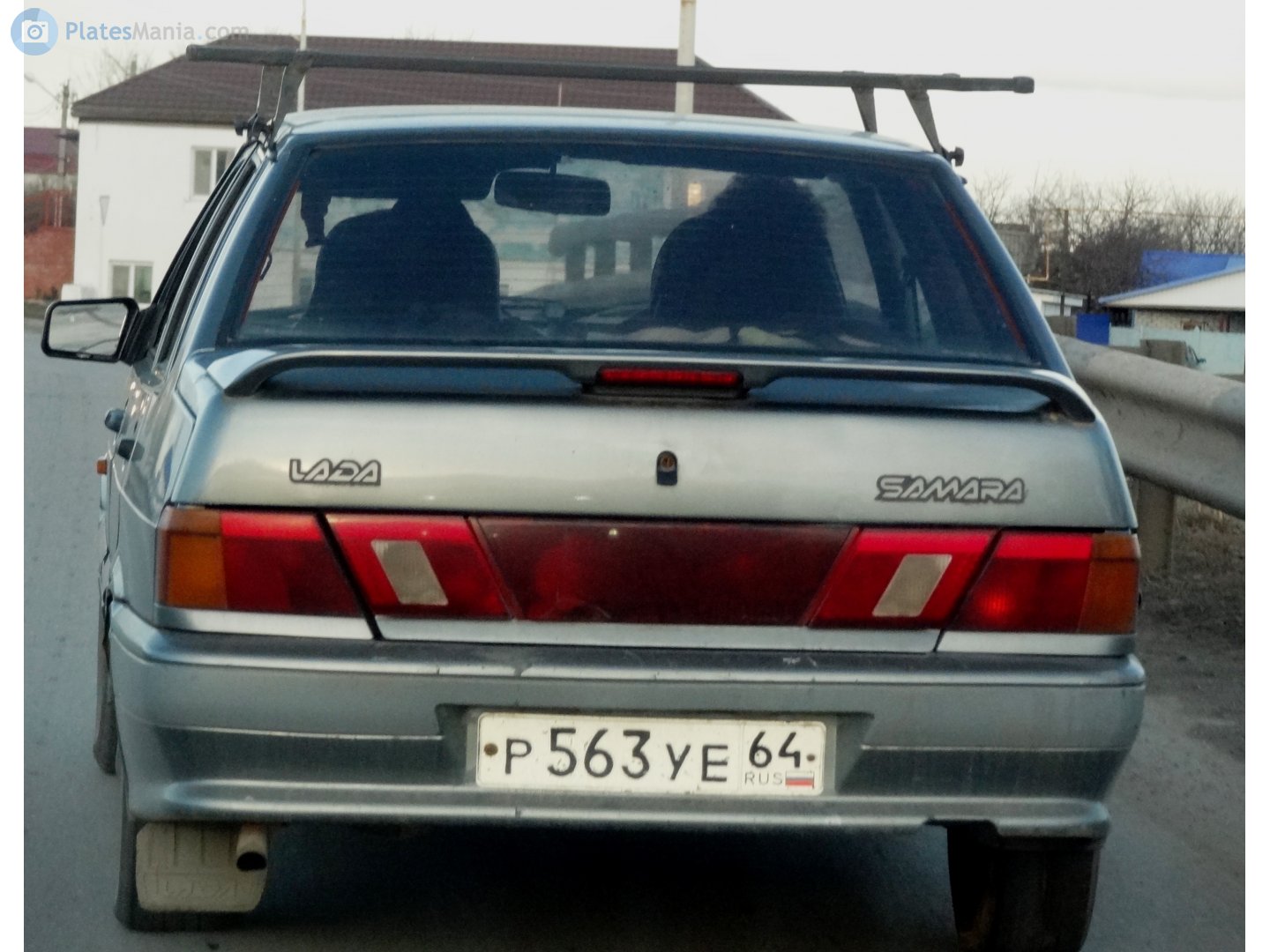 р 563 уе 64, Lada (VAZ) 2115 