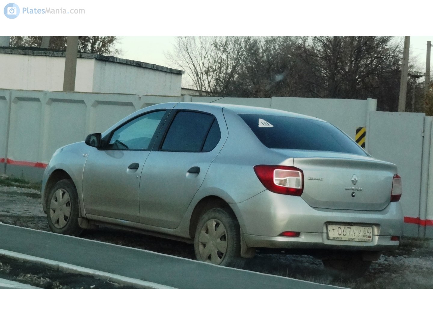 т 067 уу 64, Renault Logan 2nd gen Sedan (L8), 2013–