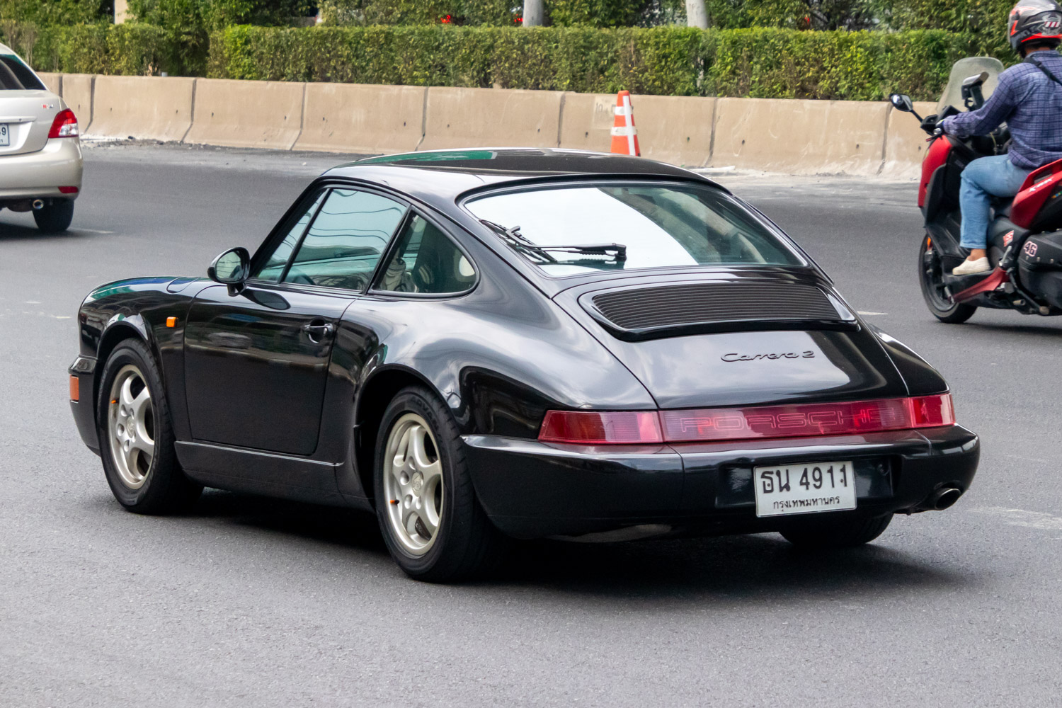 ธน 4911, Porsche 911 3rd gen Coupé (964), 1988–1994