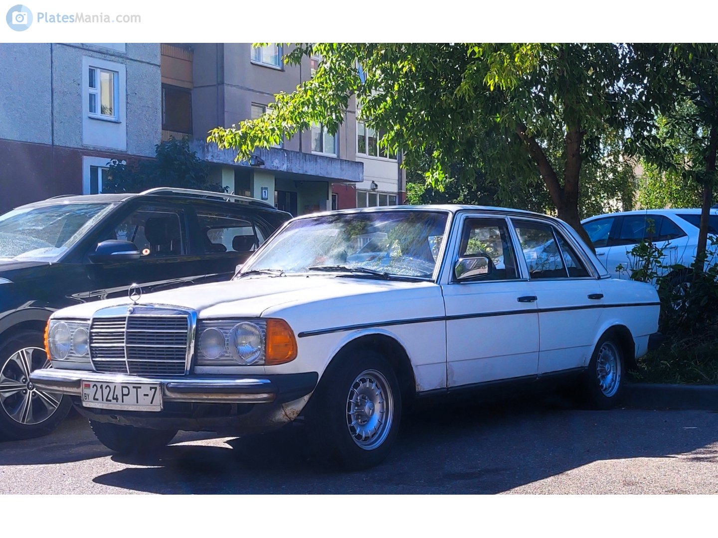 2124 PT-7, Mercedes-Benz E-Klasse 200–300 Sedan (W123), 1975­–1986