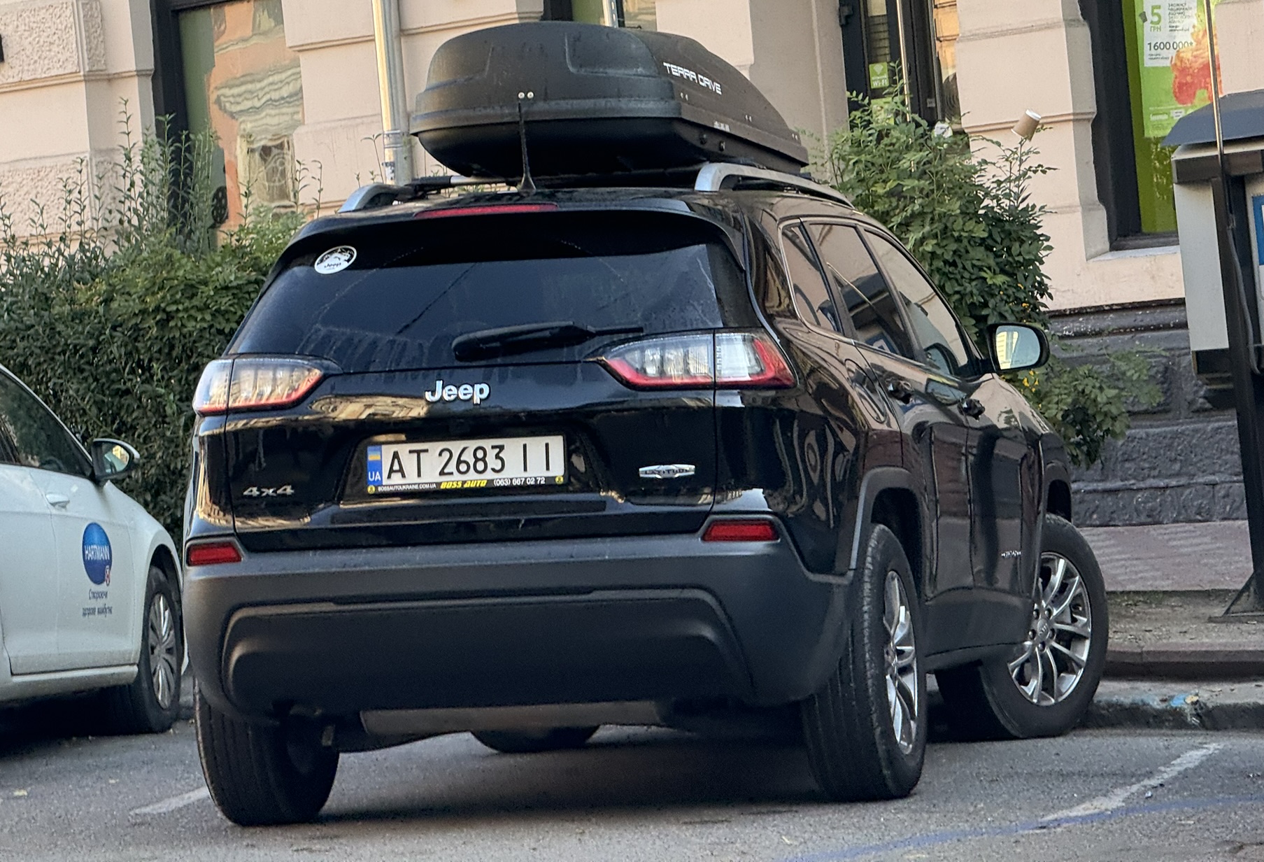 AT 2683 II, Jeep Cherokee 