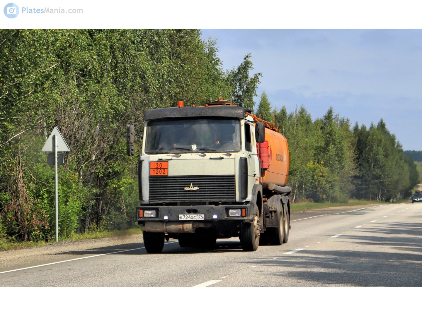 к 724 хс 174, MAZ 6303 