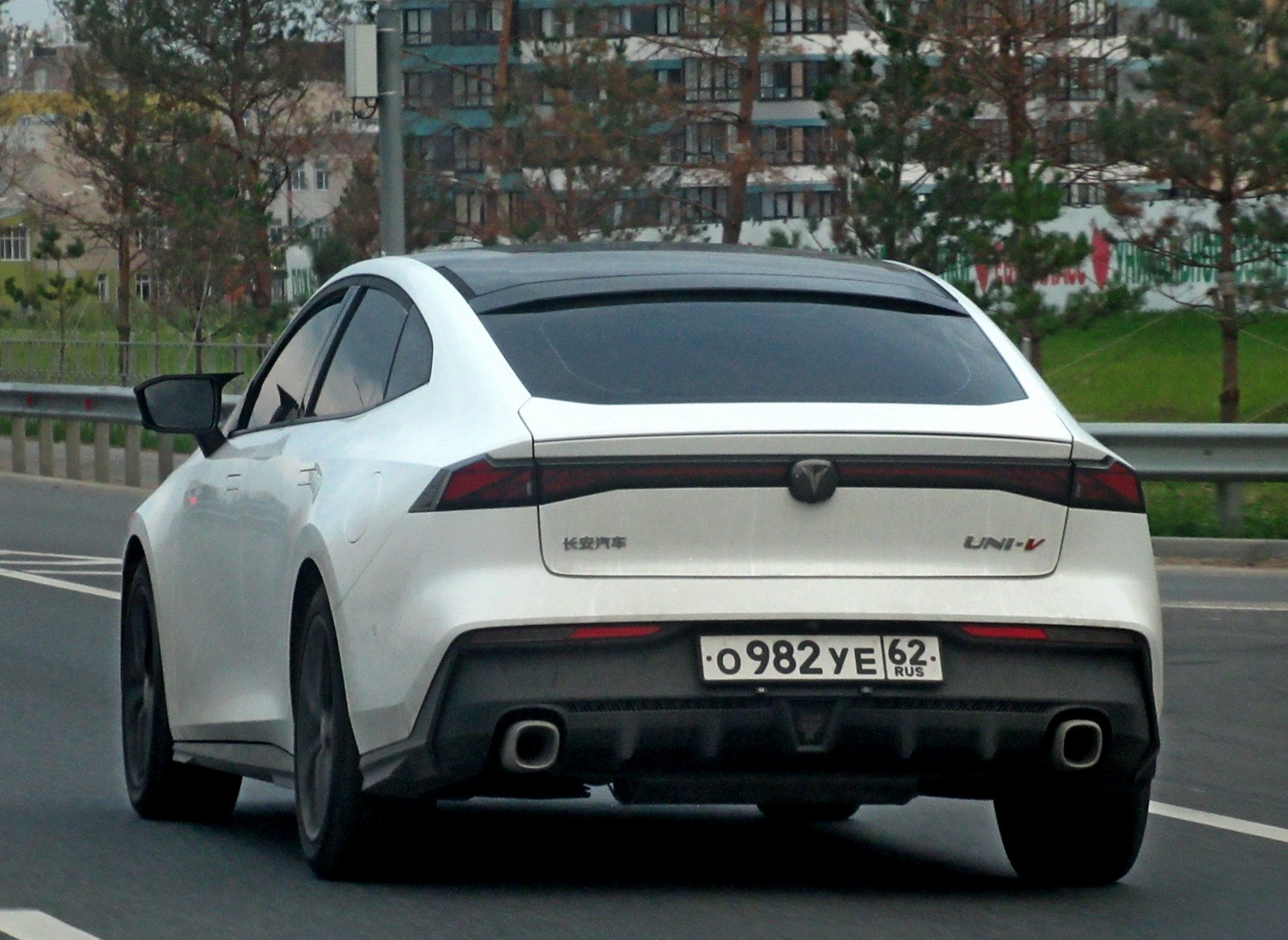 о 982 уе 62, Changan (Chana) UNI-V 