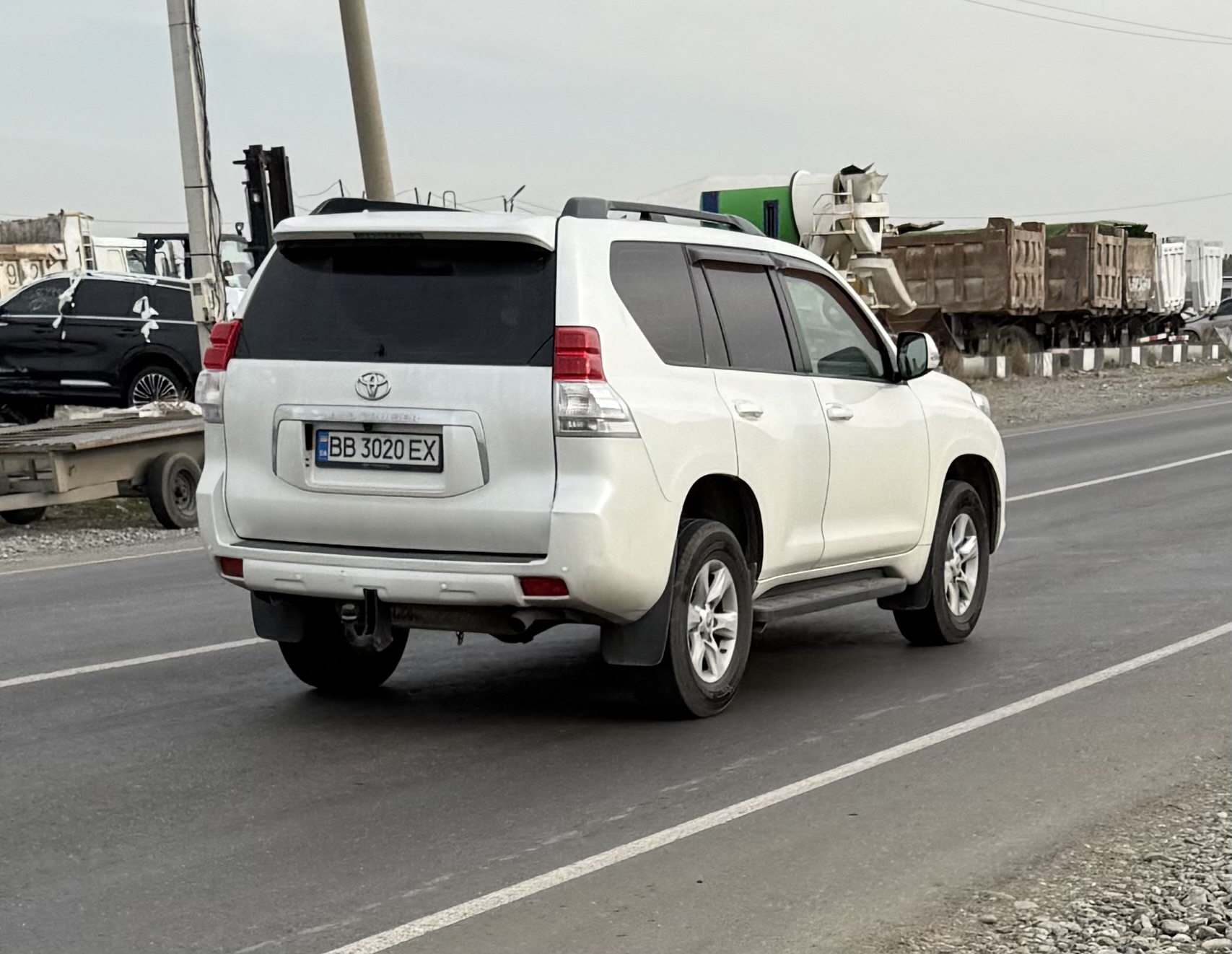 BB 3020 EX, Toyota Land Cruiser Prado 