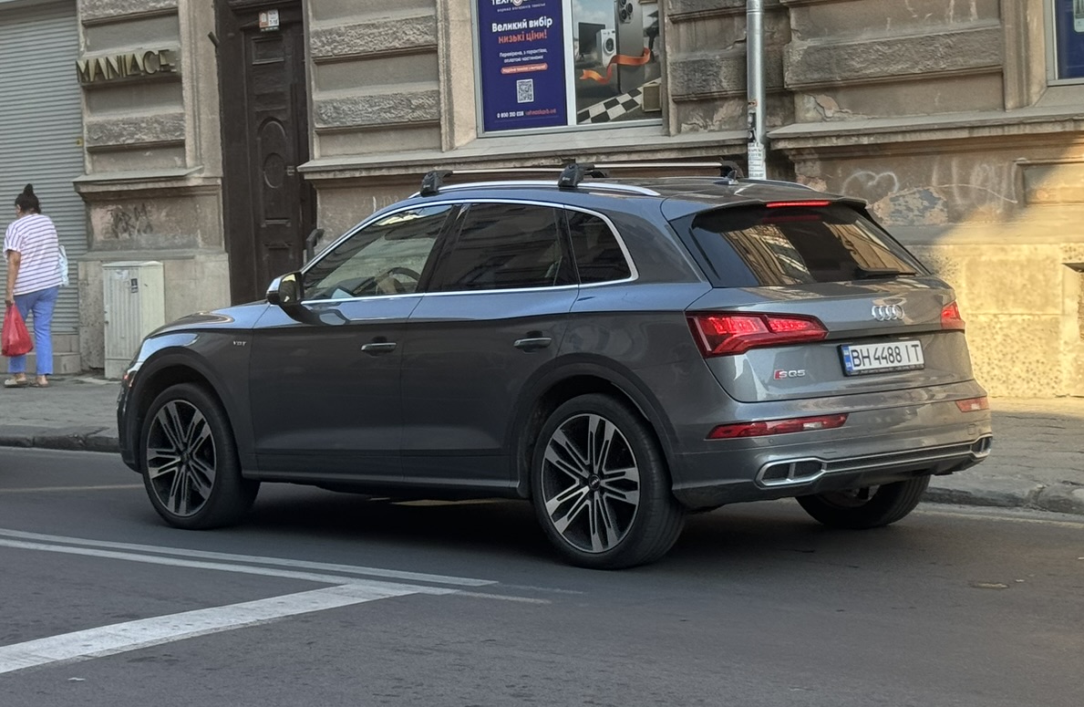 BH 4488 IT, Audi SQ5 2nd gen SUV (FYB), 2017–2020