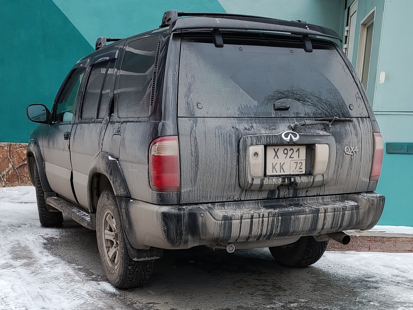 х 921 кк 72, Infiniti QX4 1st gen (JR50), facelift, 2000–2003