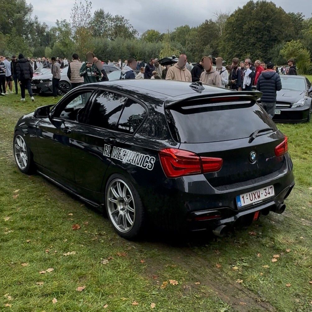 1-UXW-347, BMW 1 Series 2nd gen 5-door Hatch (F20), facelift, 2015–2019