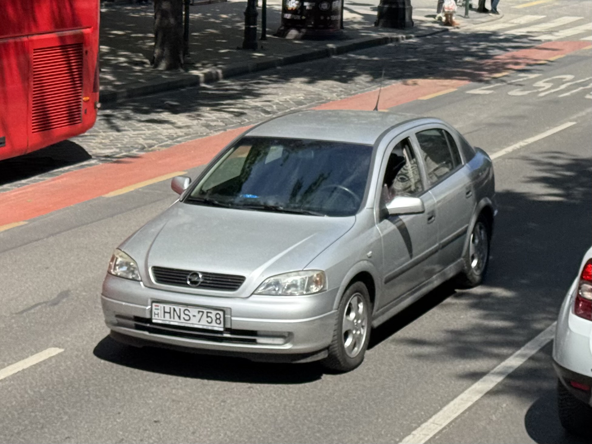 HNS-758, Opel Astra 2nd gen 5-door Hatch (G; T98), 1998–2009