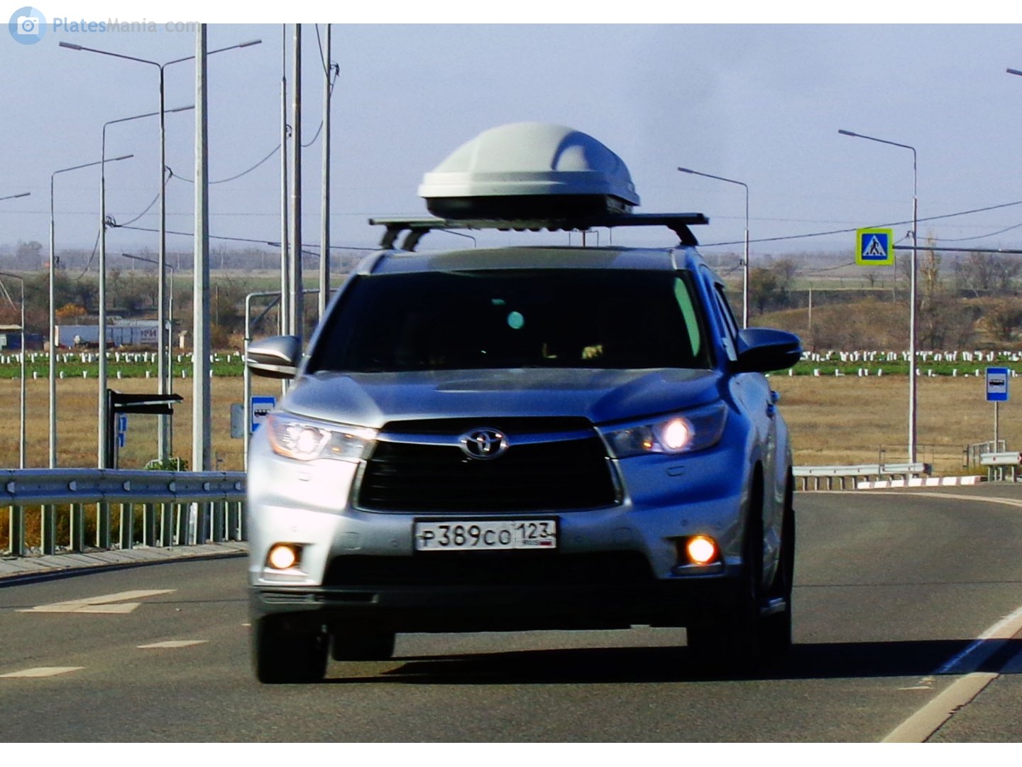 р 389 со 123, Toyota Highlander 3rd gen (XU50), 2013–2016