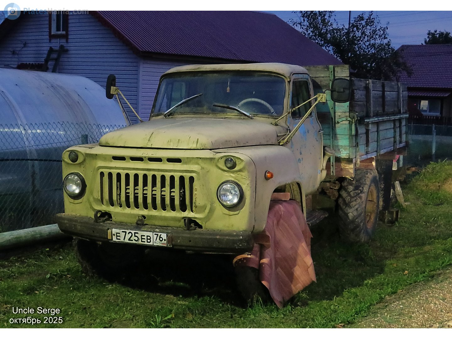 е 725 ев 76, GAZ 52/53 