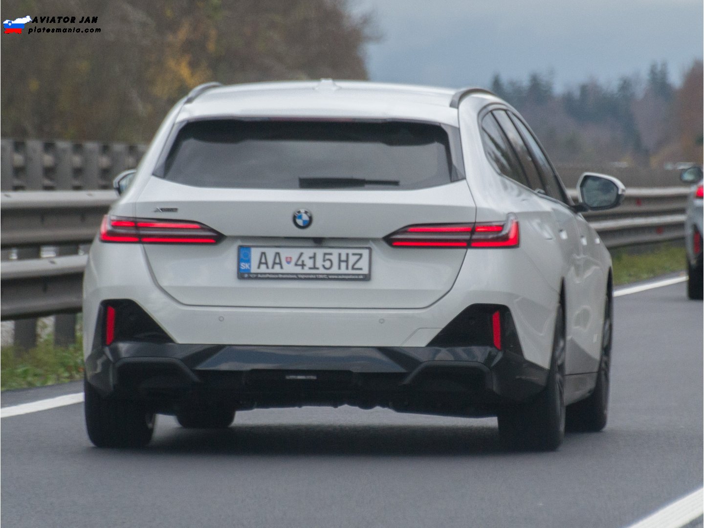 AA 415HZ, BMW 5 Series 8th gen Touring (G61), 2023–