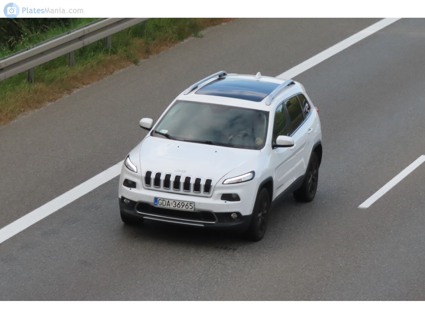 GDA 36965, Jeep Cherokee 5th gen (KL), 2013–2018