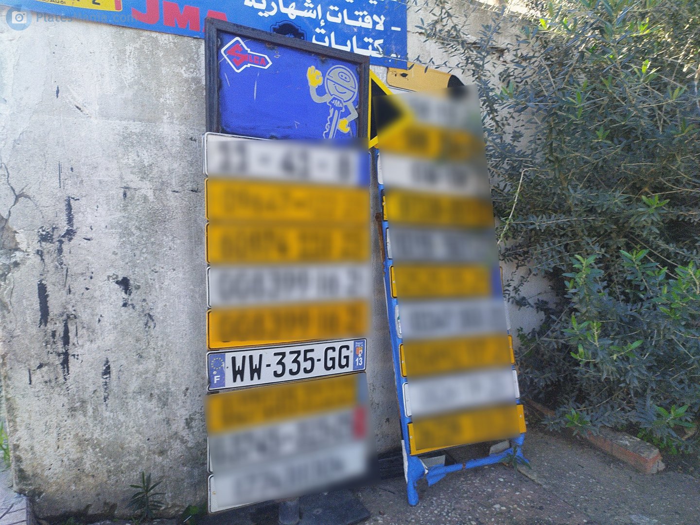 WW-335-GG, License plate without vehicle 