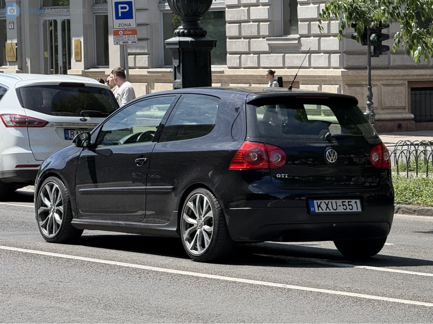 KXU-551, Volkswagen Golf 5th gen 3-door Hatch (1K1), 2003–2008