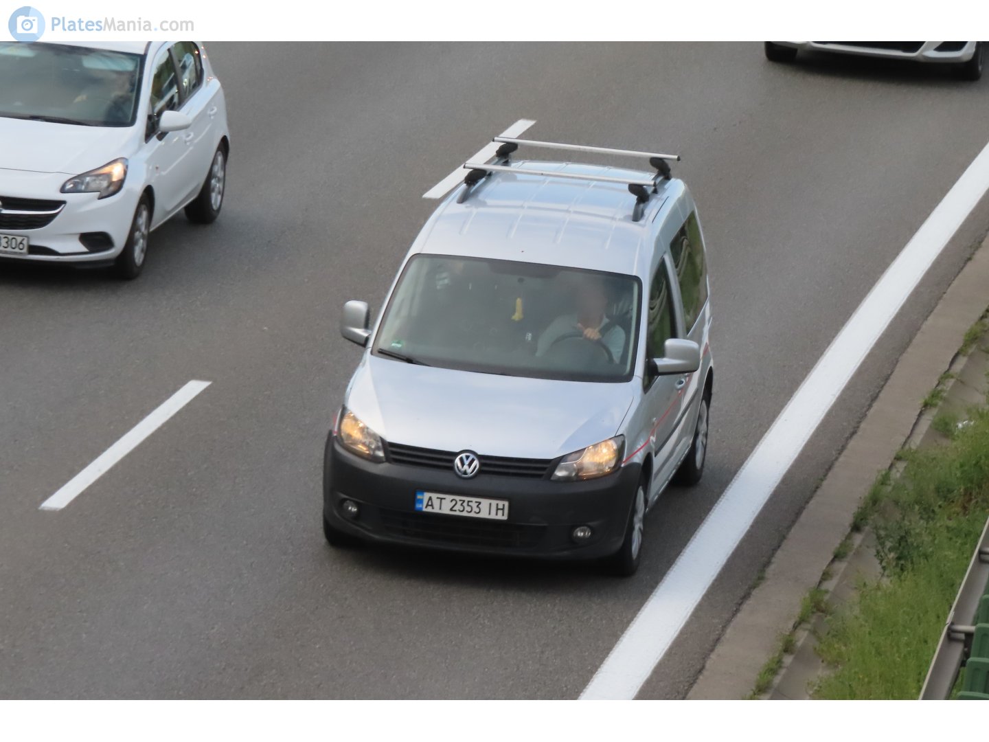 AT 2353 IH, Volkswagen Caddy 3rd gen (2K), 1st facelift, 2010–2015