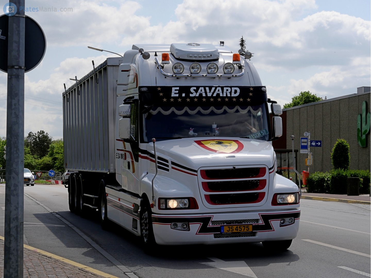 JS 4575, Iveco Strator 