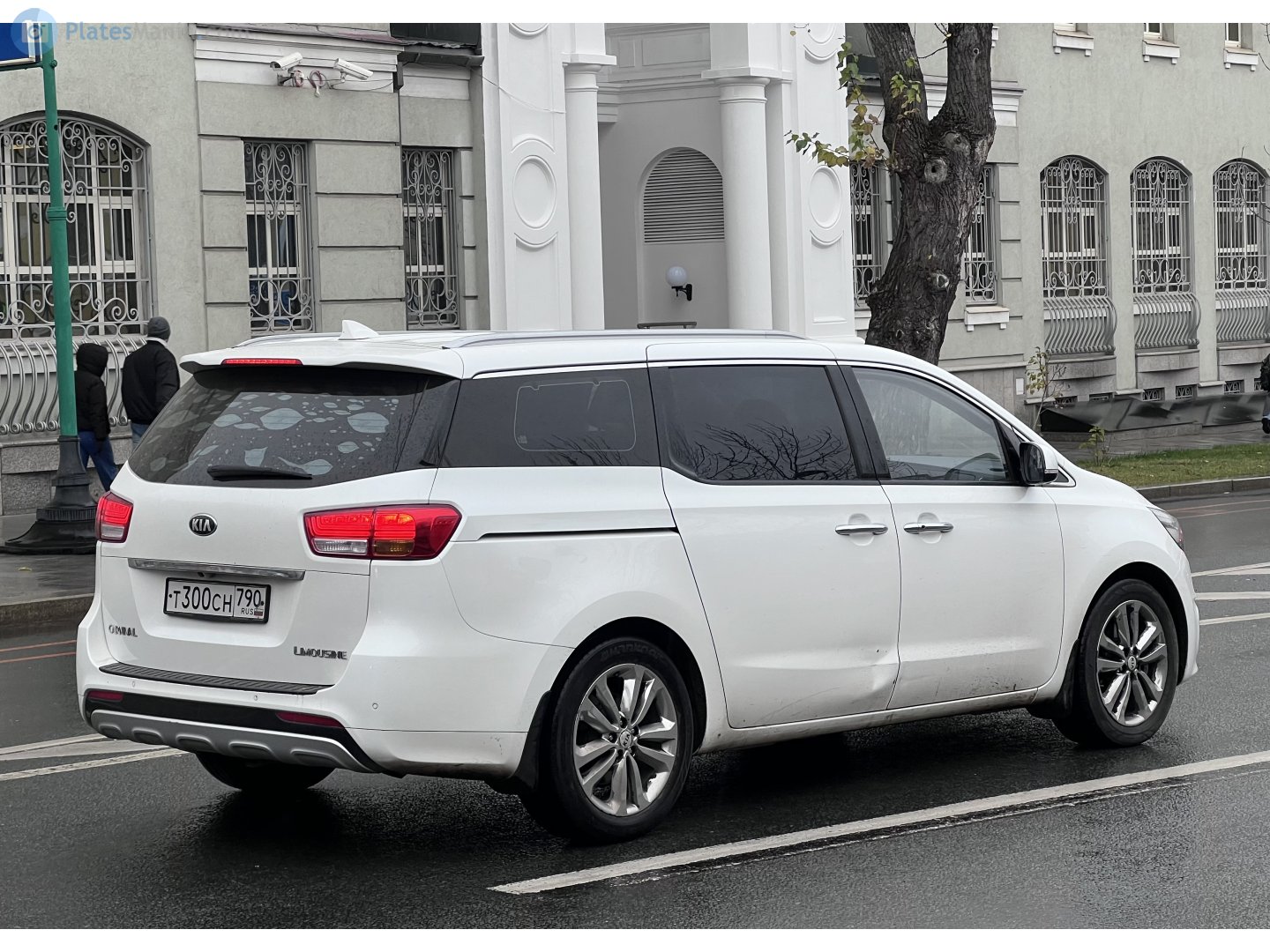 т 300 сн 790, Kia Carnival 3rd gen Grand Carnival (YP), 2014–2021