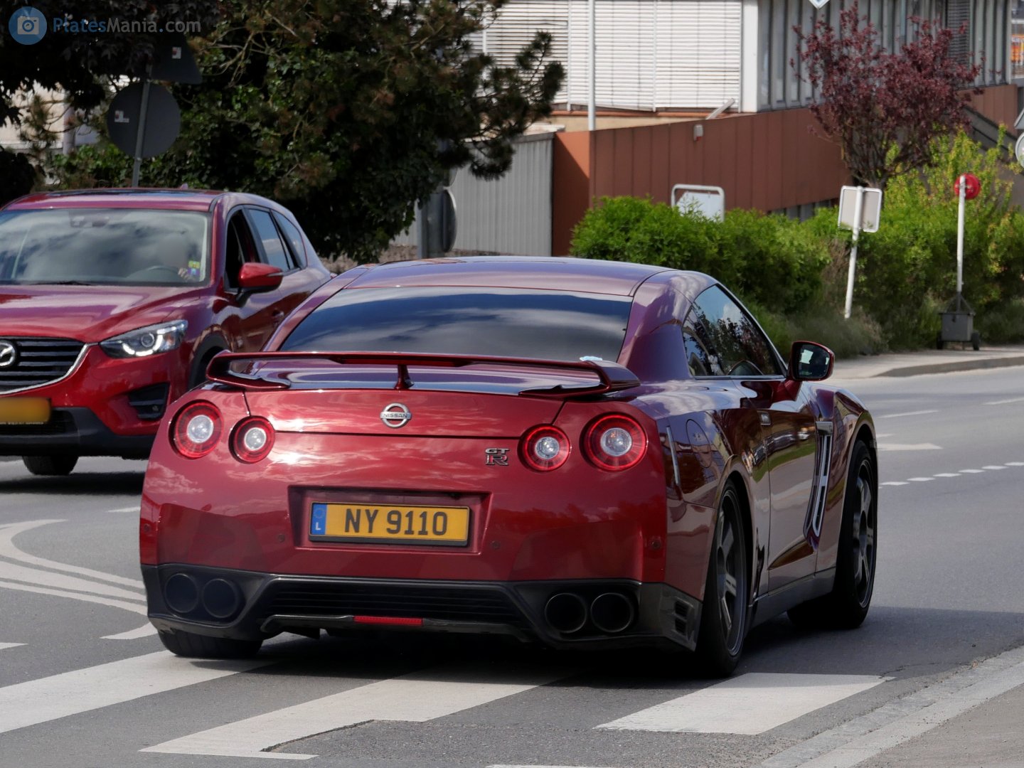 NY 9110, Nissan GT-R 