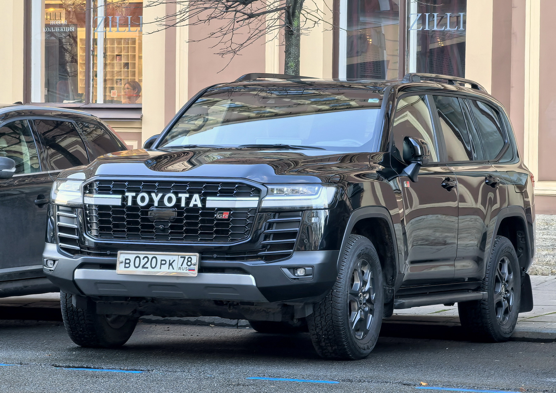 в 020 рк 78, Toyota Land Cruiser 300 (J300), 2021–