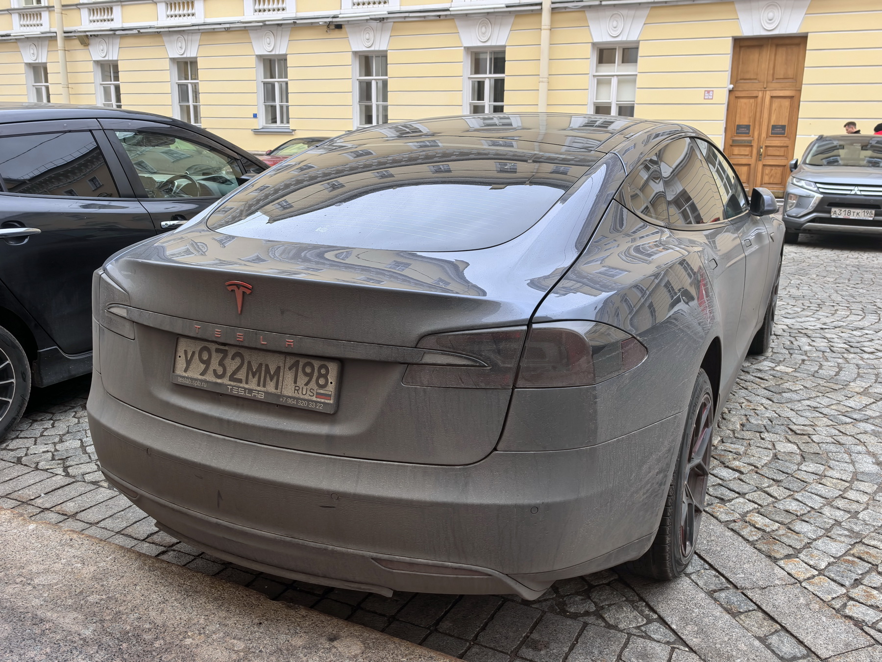 у 932 мм 198, Tesla Model S 1st gen (5YJS), 2012–