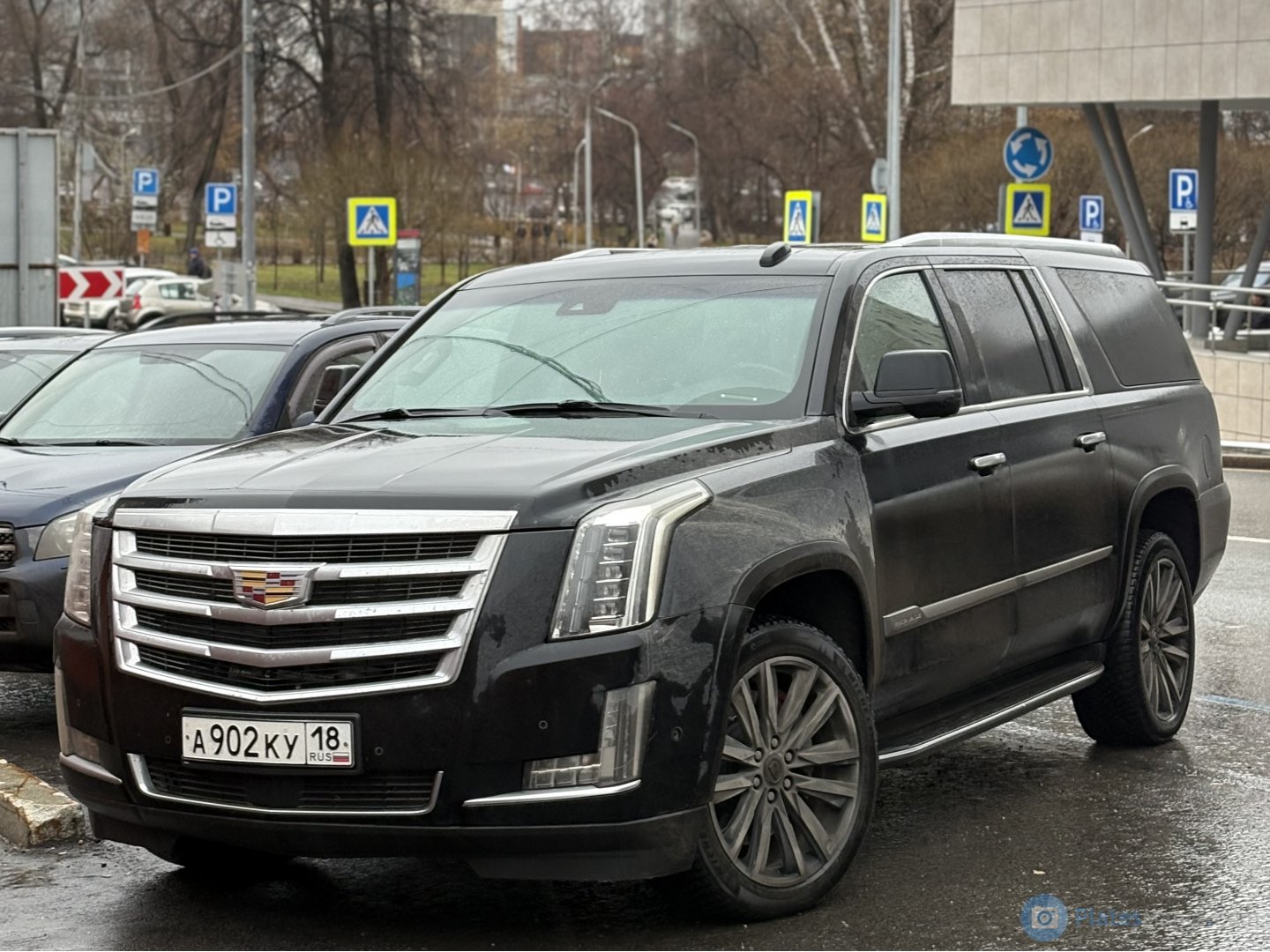 а 902 ку 18, Cadillac Escalade 