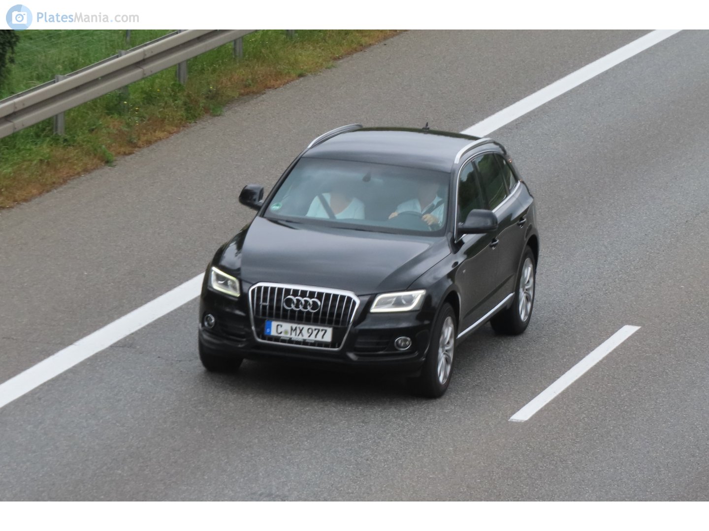 C MX 977, Audi Q5 1st gen (8RB), 2008–2017