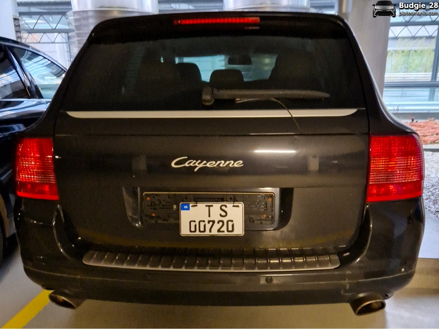 T S 00720, Porsche Cayenne 1st gen (955; 9PA), 2002–2007